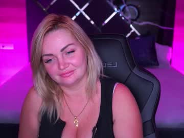 blondeviva