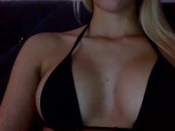 cantfitmybra