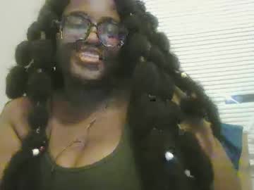 ebonybigtitquee