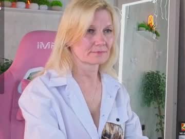 julie lucasss