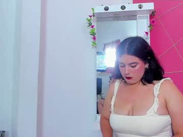 katey curvy01