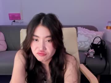 kira kisses