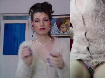 moira hot