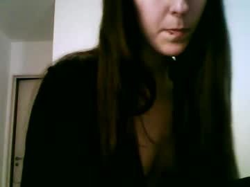 nakedwhispersxx