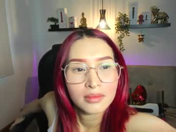 naomy hot8