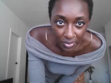 niathehotti3
