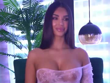 nicoledevin