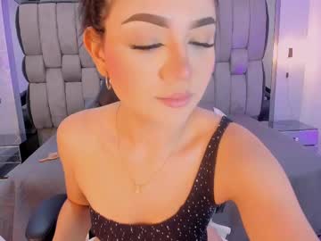 nicoleevega 