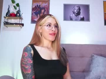 sophiiecums