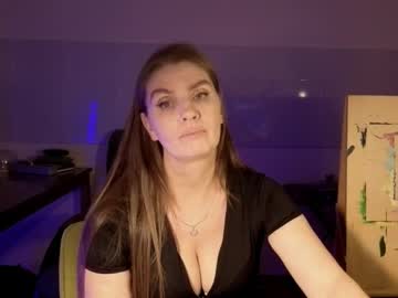 teasingelly